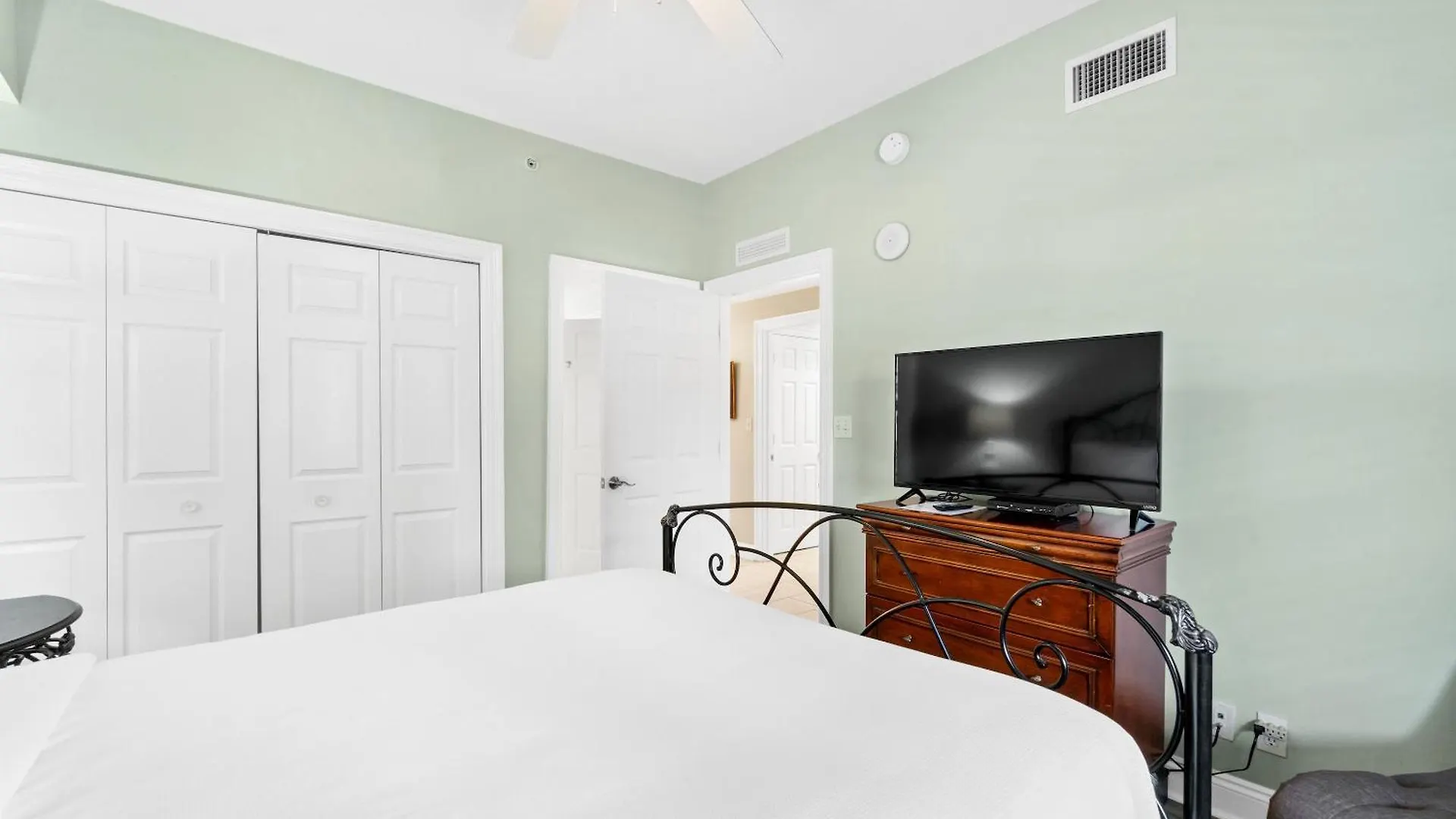 Calypso Beach Resort & Towers By Panhandle Getaways Panama City Beach