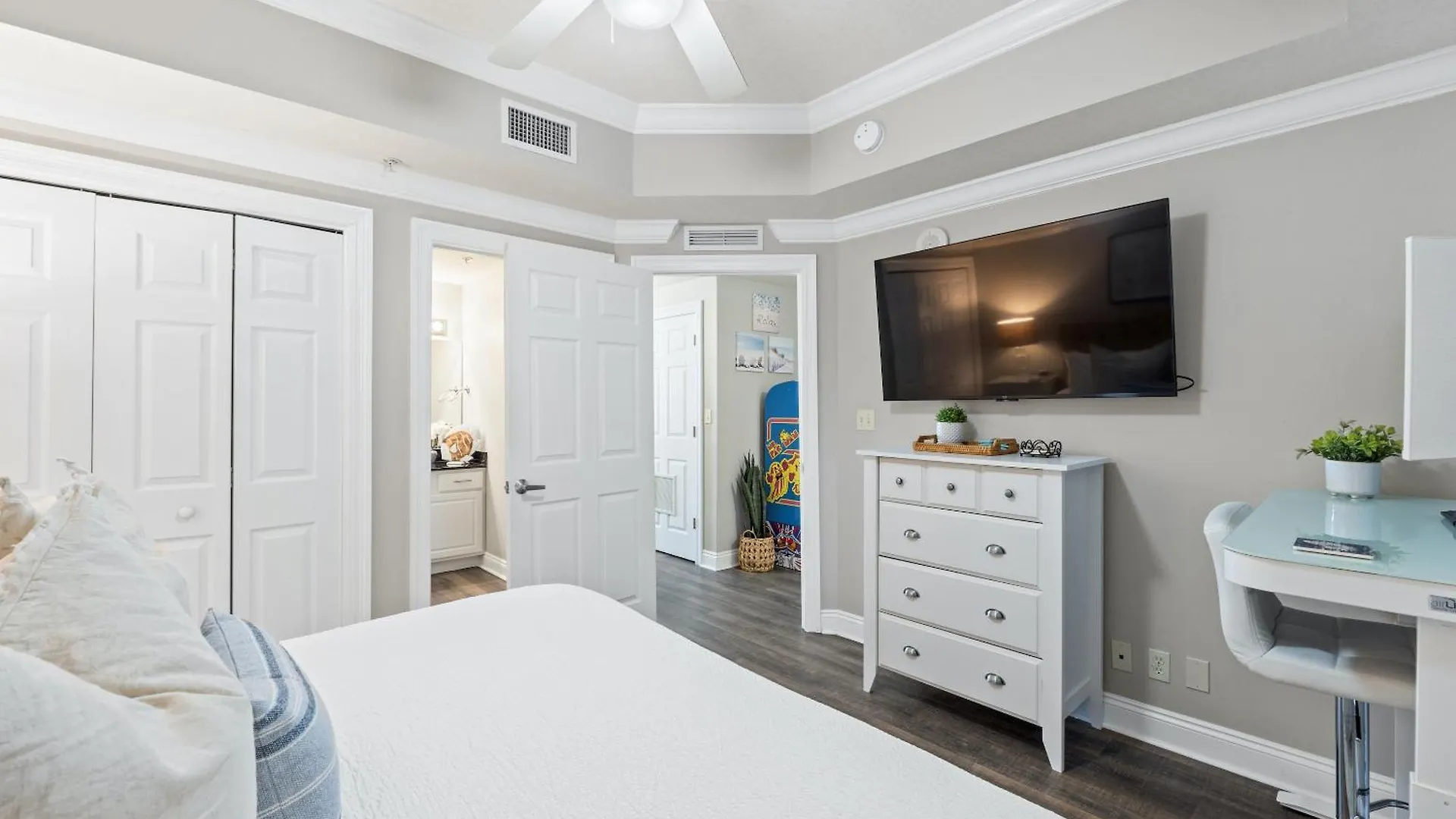 Calypso Beach Resort & Towers By Panhandle Getaways Panama City Beach Apartment